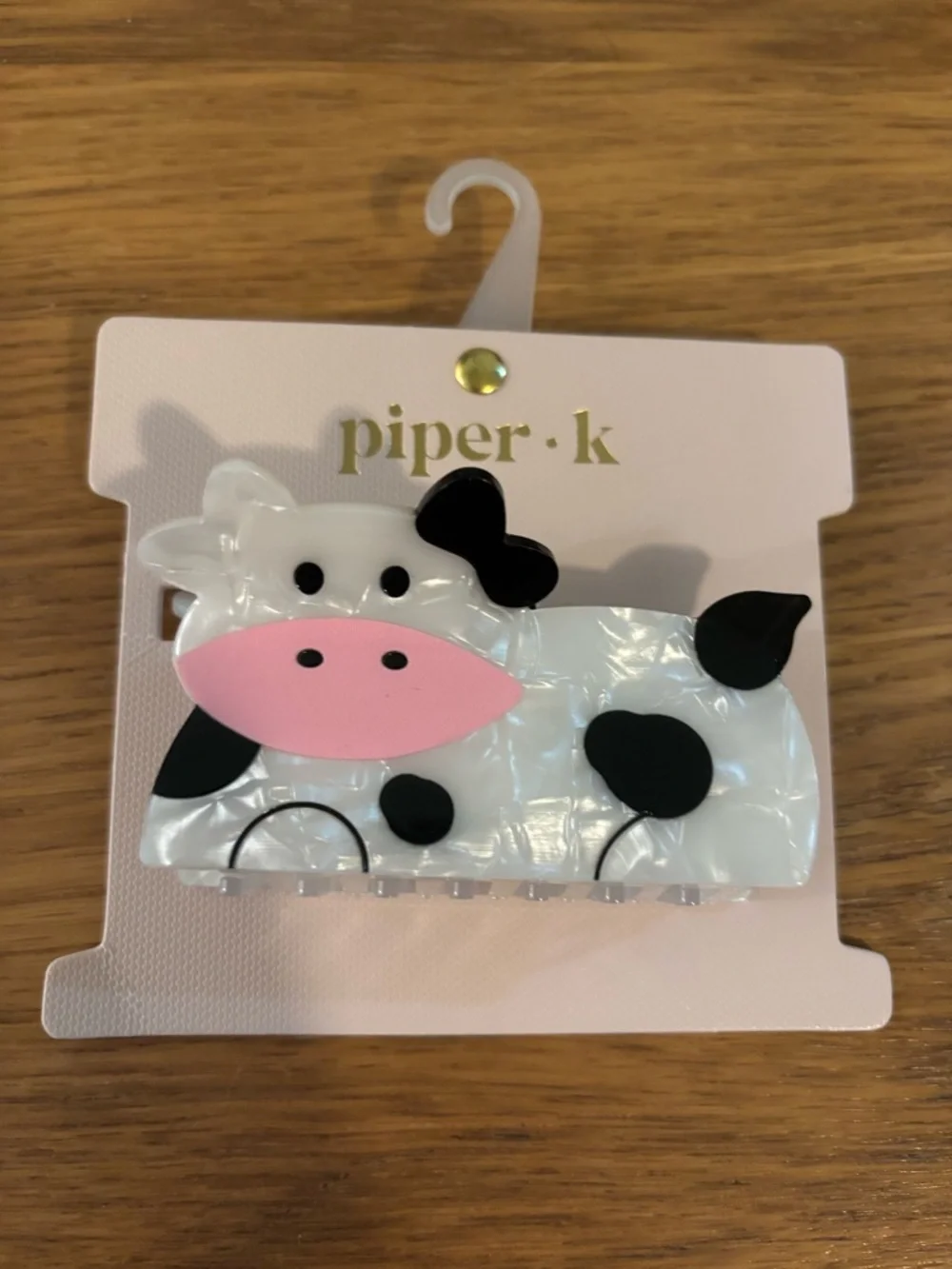 Piper K cow claw hair clip features a whimsical cartoon cow New - Picture 8 of 8